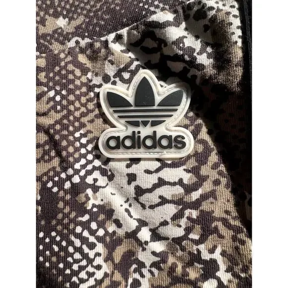 Adidas women S short tights new with tags - Picture 3 of 3